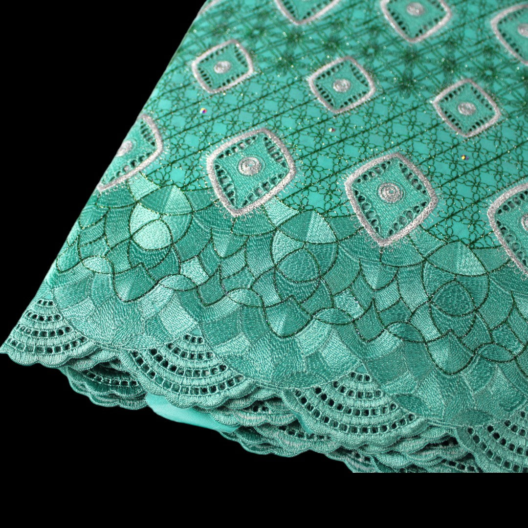 Broderie riche - 32310